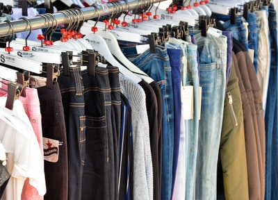 Hanging jeans field
